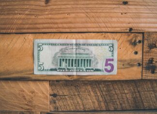 XSocio Markets – Free USD 5 Bonus XSocio Markets - No Deposit Bonus